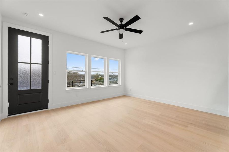 Spacious, unfurnished interior of a new home in , Dallas (Image 23).