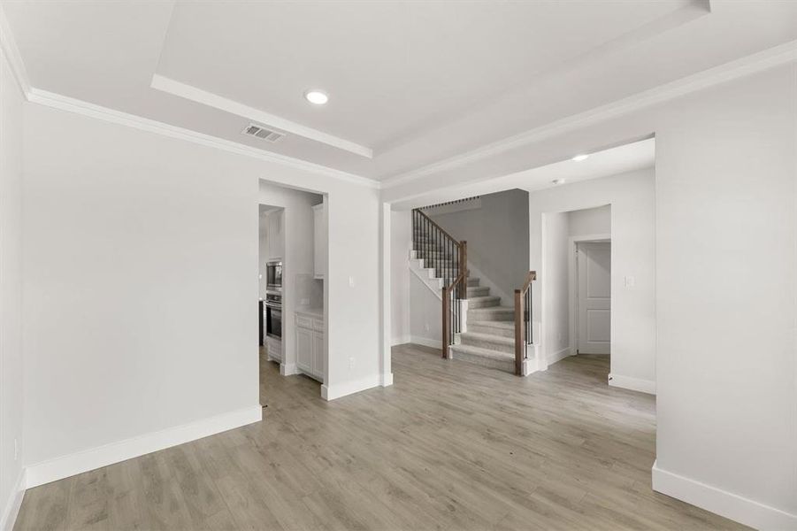 Spacious, unfurnished interior of a new home in Villages of Creekwood, Frisco (Image 20).