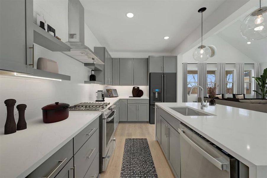 Furnished interior view inside a new home in Heritage Ranch, Sherman (Image 8).