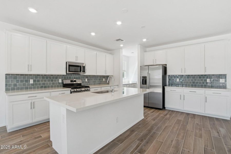 14-web-or-mls-W Mellen Ln-S3009-014 14-web-or-mls-W Mellen Ln-S3009-014