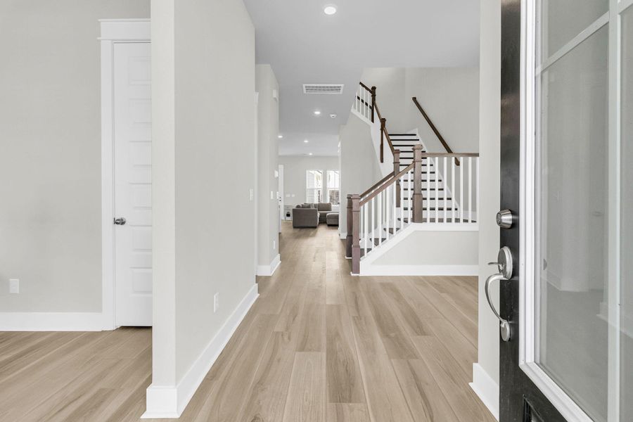Spacious, unfurnished interior of a new home in Carnes Crossroads, Summerville (Image 23). Spacious, unfurnished interior of a new home in Carnes Crossroads, Summerville (Image 23).