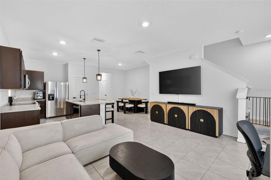 Furnished interior view inside a new home in Mangrove Point, Apollo Beach (Image 33).