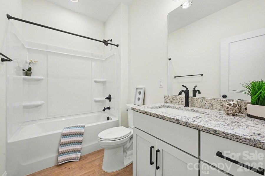 full bath of of office/bedroom