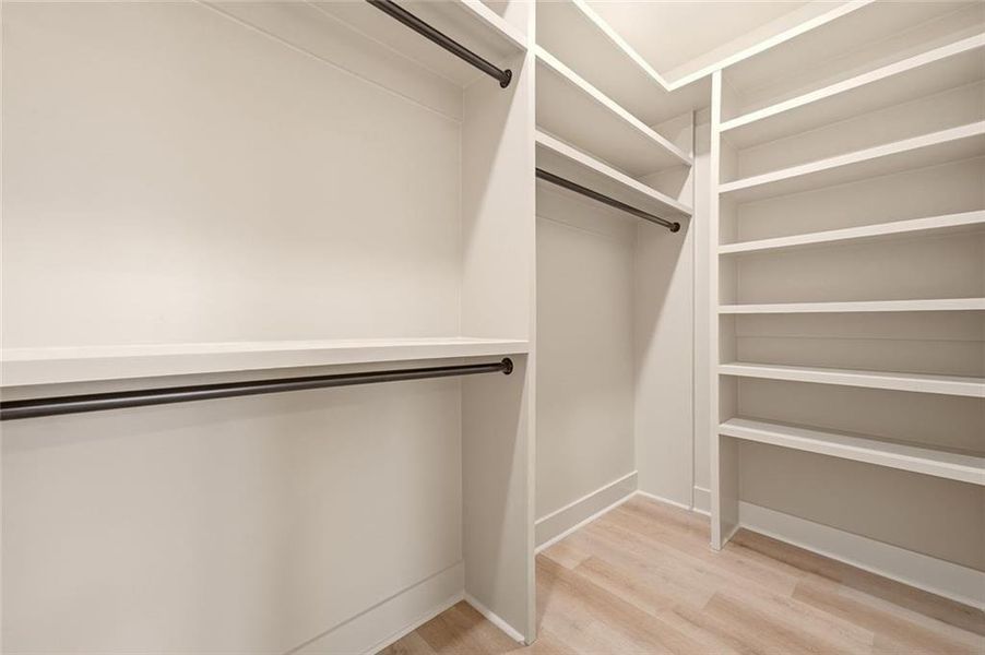 Spacious, unfurnished interior of a new home in , Athens (Image 20).