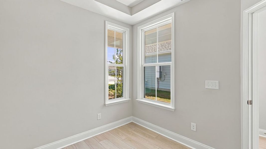 Spacious, unfurnished interior of a new home in Sun City Hilton Head, Bluffton (Image 17).