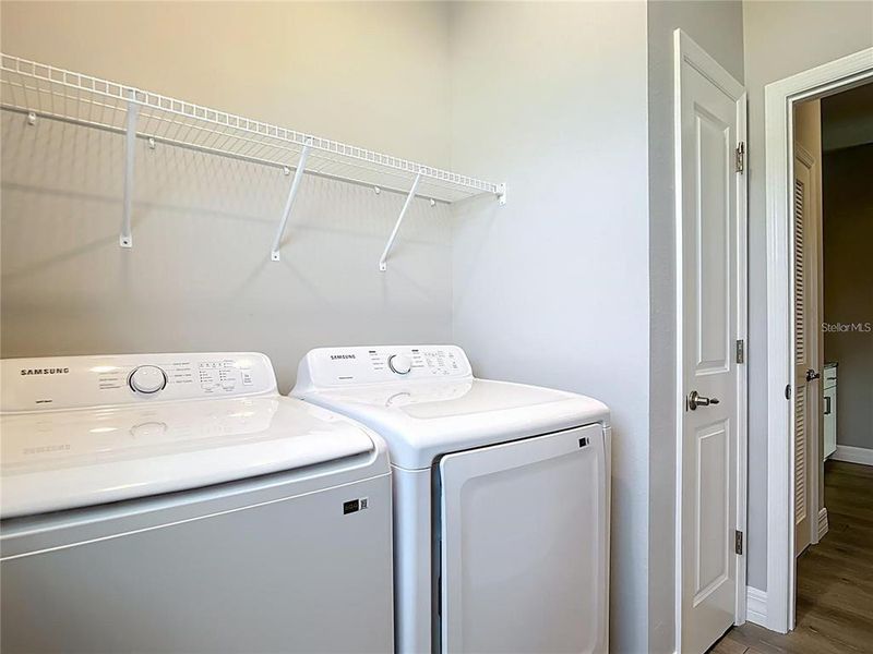 Close-up of interior finishes inside a home in , North Port (Image 10). Close-up of interior finishes inside a home in , North Port (Image 10).
