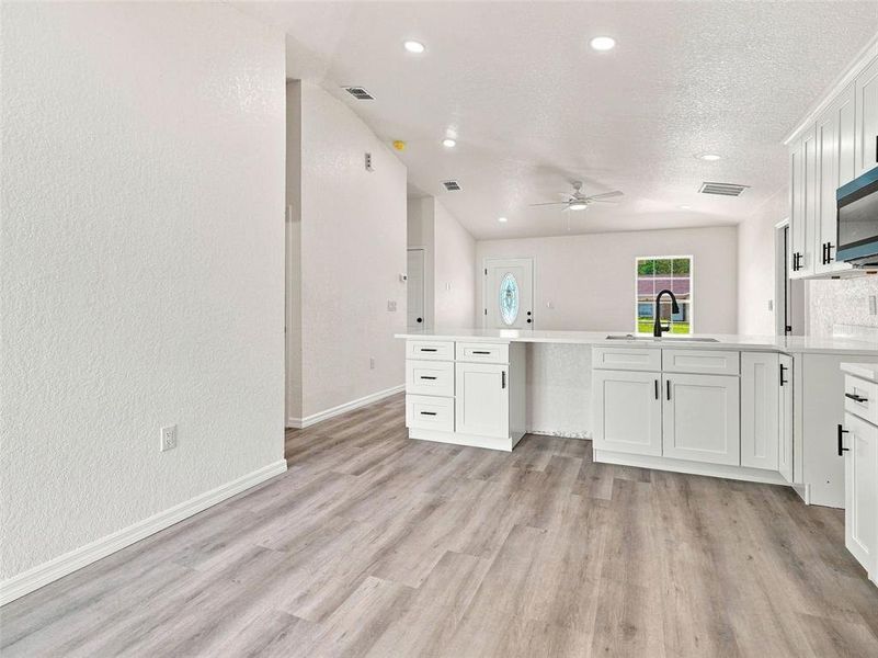 Furnished interior view inside a new home in , Spring Hill (Image 7).