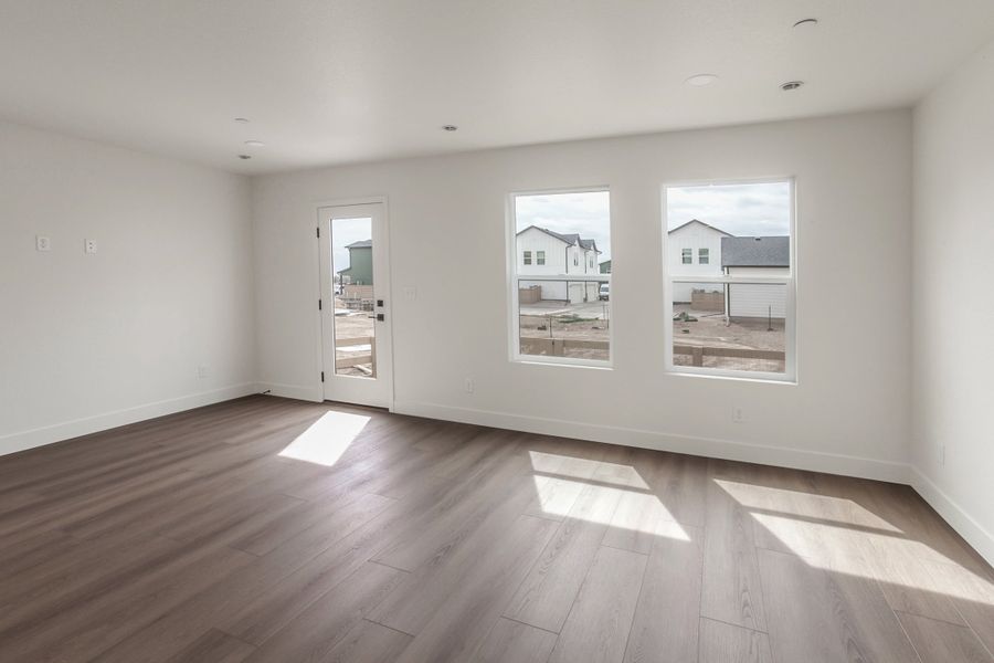 Spacious, unfurnished interior of a new home in Bloom, Fort Collins (Image 34).
