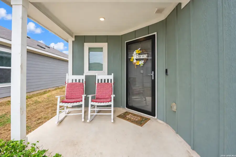 Exterior details and patio area of a home in , San Antonio (Image 16).