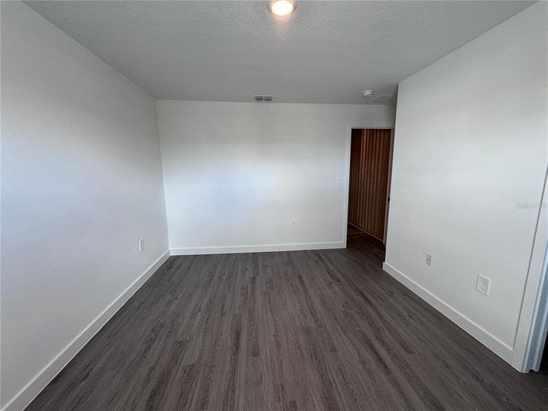 Spacious, unfurnished interior of a new home in , Kissimmee (Image 16).