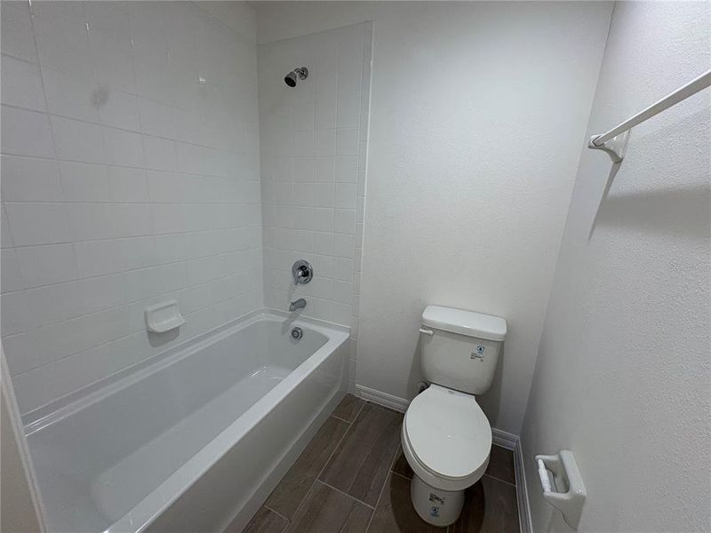 Furnished interior view inside a new home in Sky Lakes Towns, St. Cloud (Image 8).