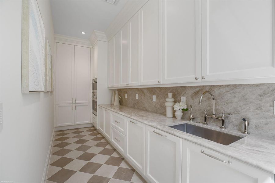 Kitchen Pantry
