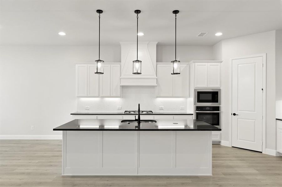 13_14. 2132 Wickersham - Kitchen 13_14. 2132 Wickersham - Kitchen
