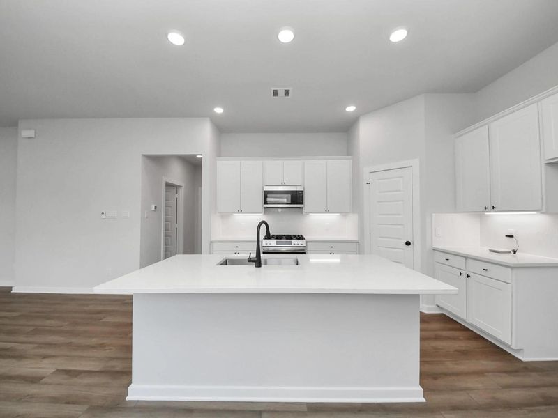 Furnished interior view inside a new home in River Ranch Meadows, Dayton (Image 6).