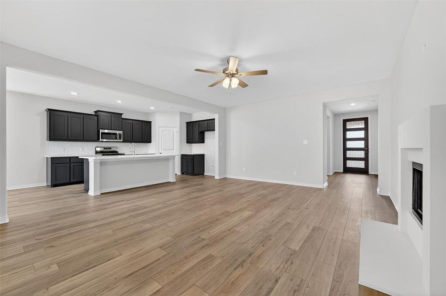 Spacious, unfurnished interior of a new home in Liberty Pointe, Gainesville (Image 31).