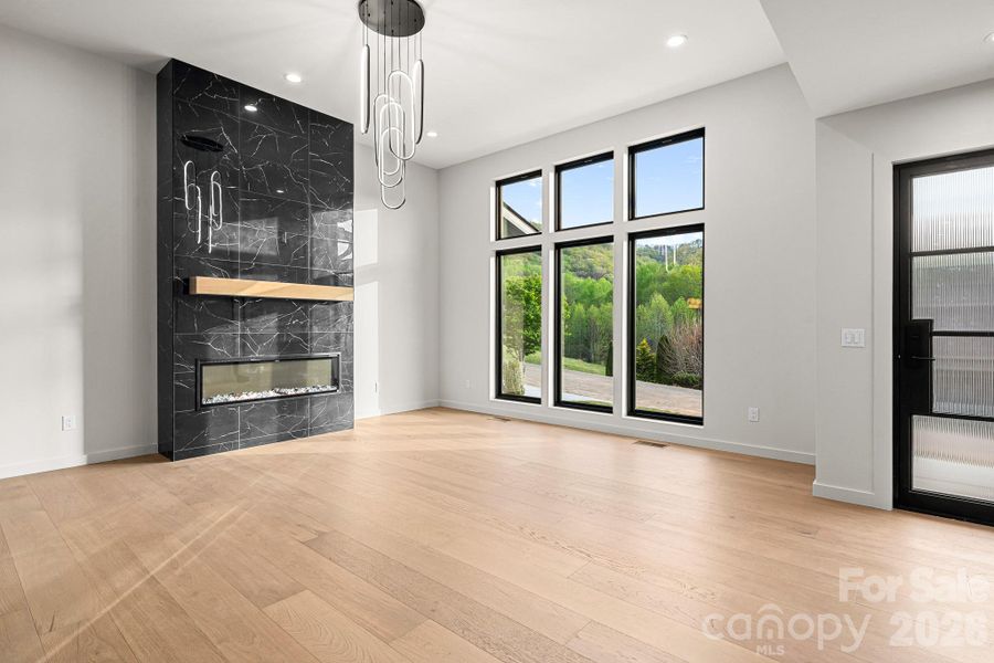 Spacious, unfurnished interior of a new home in , Candler (Image 40).