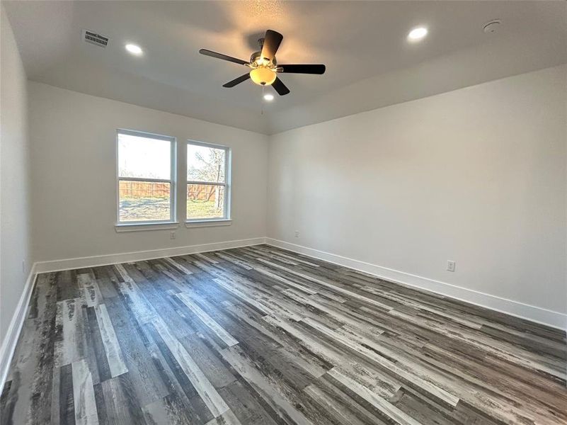 Spacious, unfurnished interior of a new home in , Terrell (Image 15).