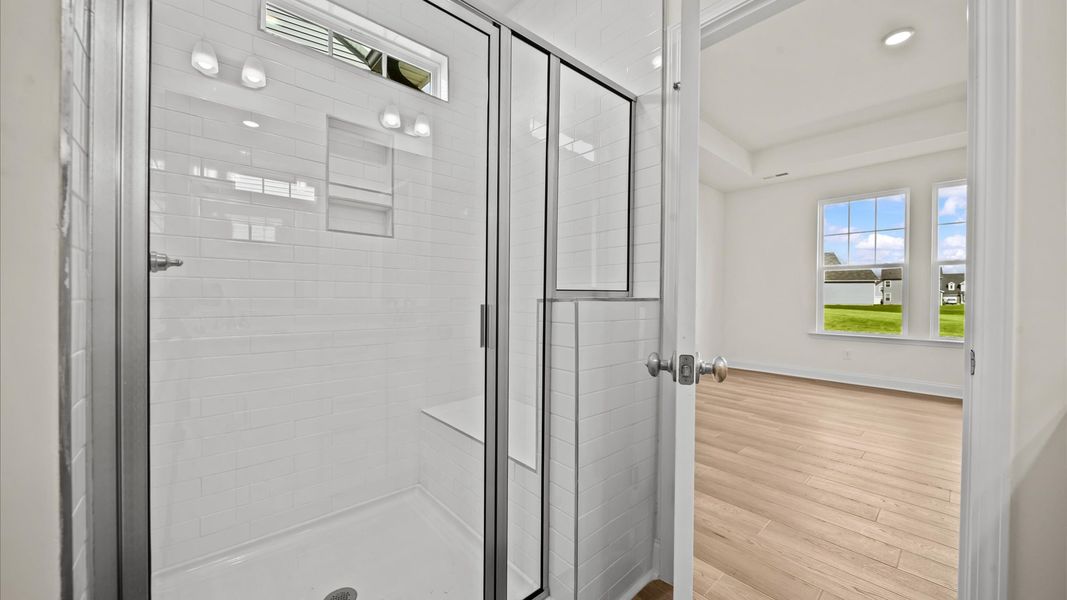 Representative furnished interior of a home built from the Greenwich by DRB Homes in Oakmont Manor, Oxford (Image 19).