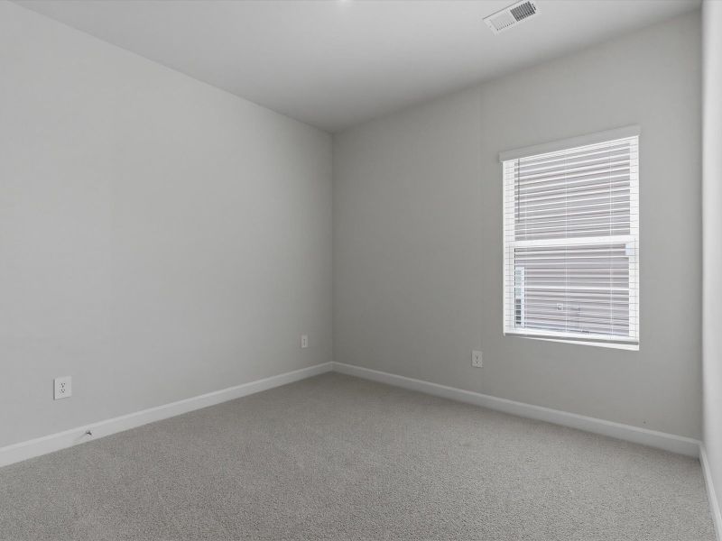Spacious, unfurnished interior of a new home in Holland Park, Spartanburg (Image 15).