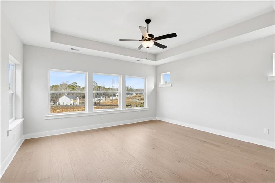Spacious, unfurnished interior of a new home in Settingdown Farms, Cumming (Image 11).