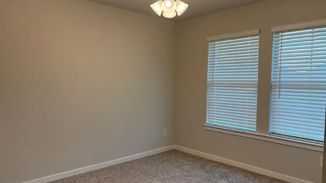 Spacious, unfurnished interior of a new home in King's Landing, Corpus Christi (Image 10).