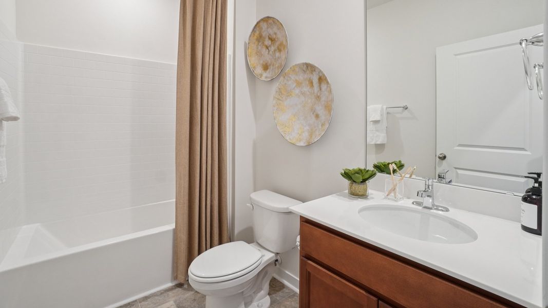 Furnished interior view inside a new home in Valley View, Waynesville (Image 17).