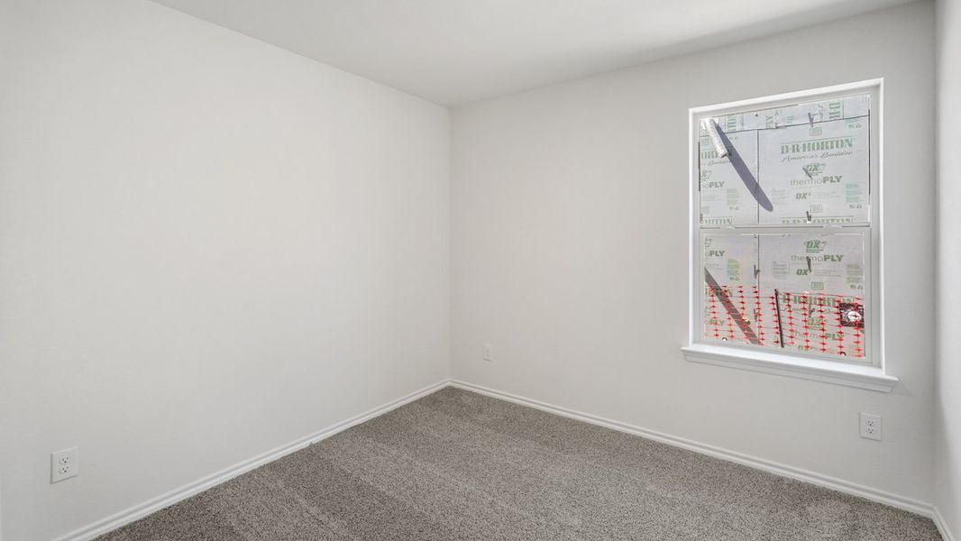 Spacious, unfurnished interior of a new home in Blaire Lake, Tyler (Image 26).