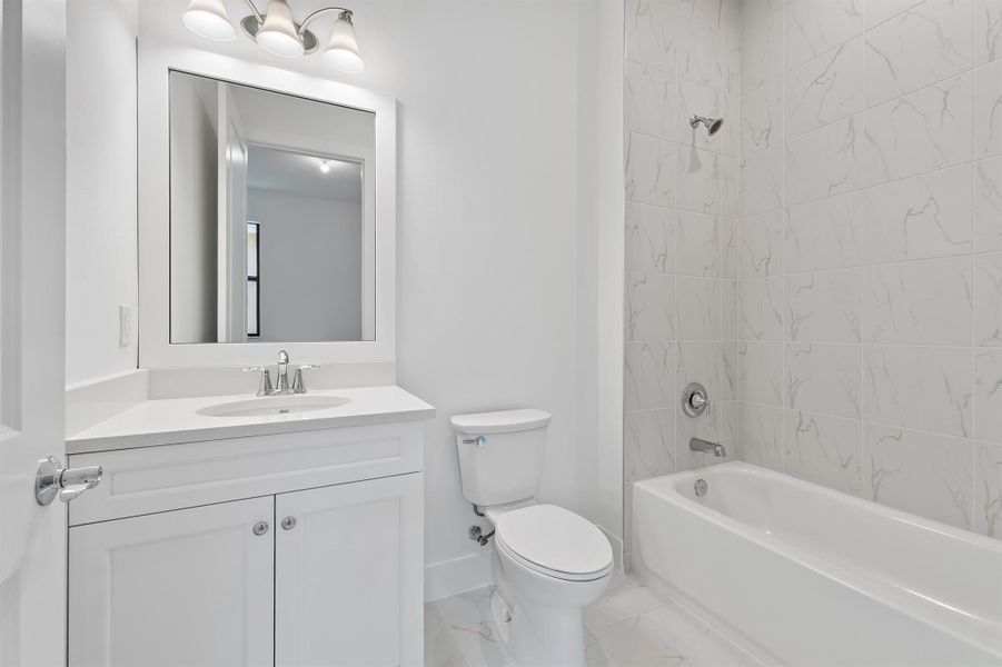 Image 39 of a home in Cove Royale.