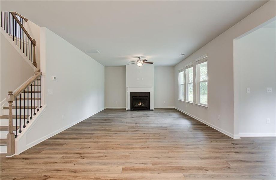 Spacious, unfurnished interior of a new home in Cooper Park, McDonough (Image 26).