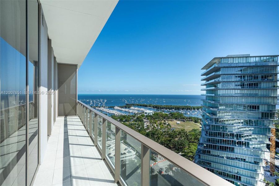 Condo located in Miami, FL showcasing its design and architecture (Image 2).