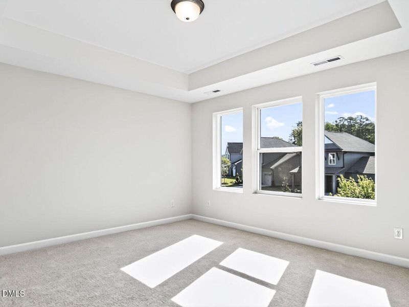 016-1280x960-primary-bedroom