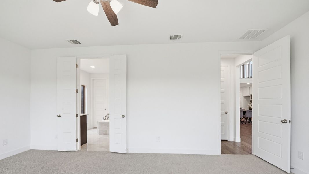Spacious, unfurnished interior of a new home in The Heights at Uptown Celina, Celina (Image 20). Spacious, unfurnished interior of a new home in The Heights at Uptown Celina, Celina (Image 20).