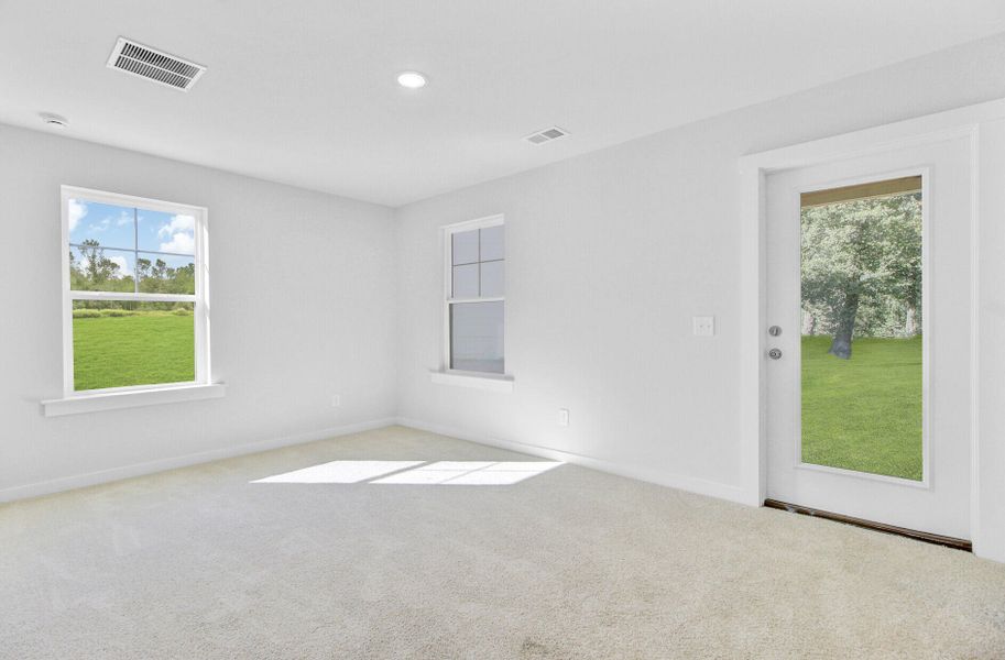 Spacious, unfurnished interior of a new home in Indigo Grove Townhomes, Johns Island (Image 28).