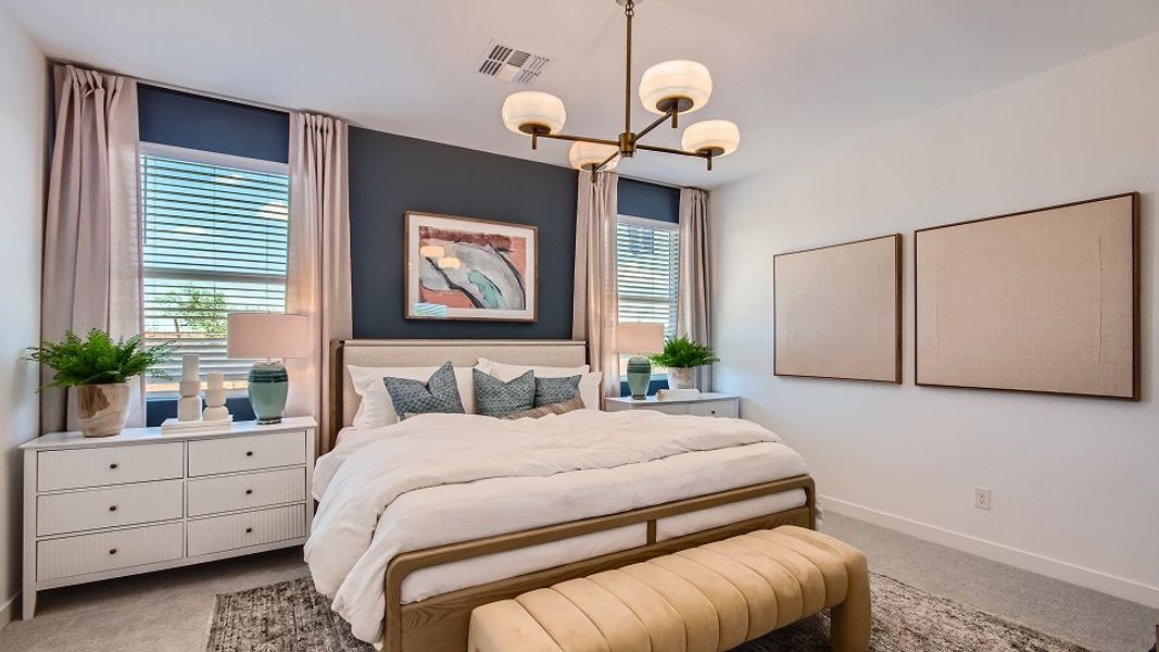 3580 Latitude Owners 1of3 F1 Base4