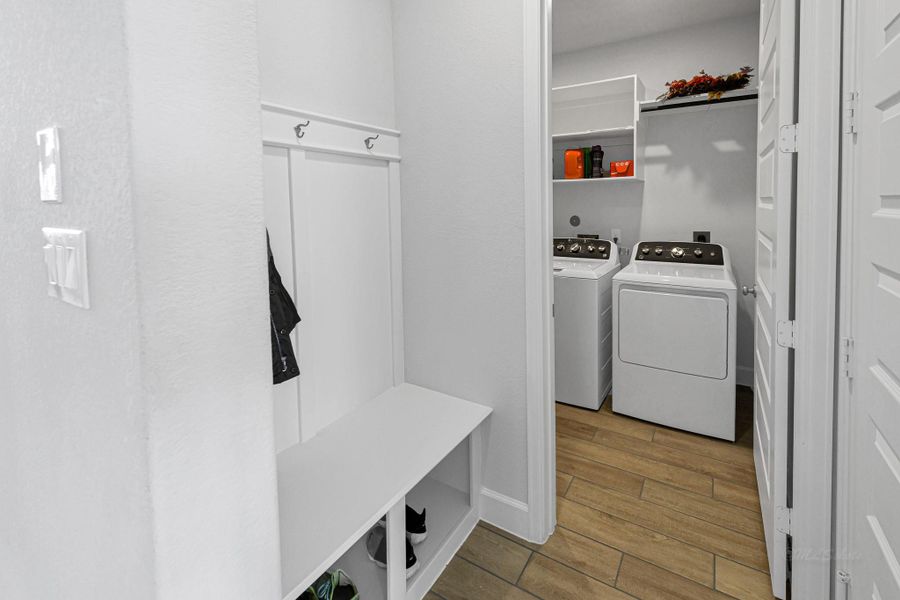 Furnished interior view inside a new home in Cross Creek West 55', Fulshear (Image 37). Furnished interior view inside a new home in Cross Creek West 55', Fulshear (Image 37).