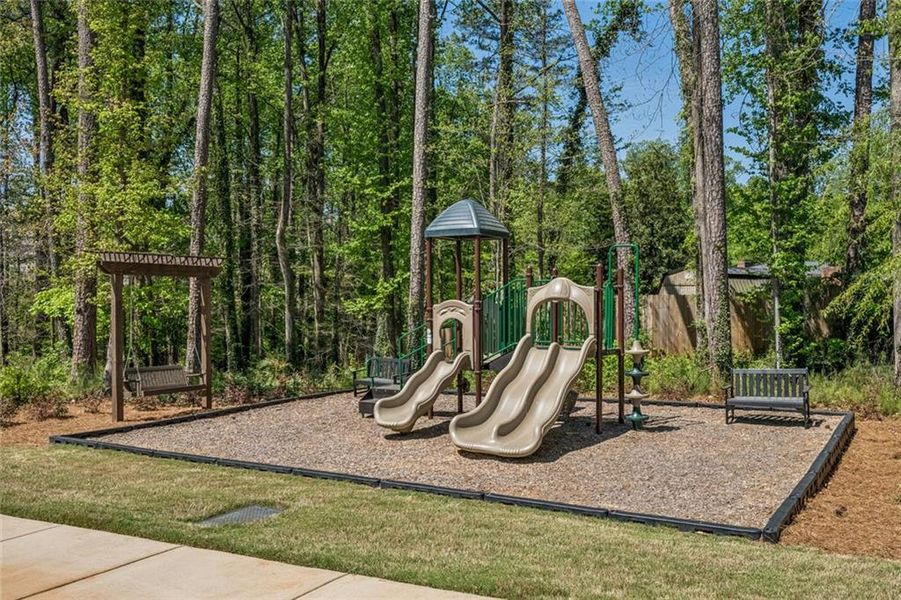 Community amenities in The Enclave on Lavista, Tucker (Image 39).