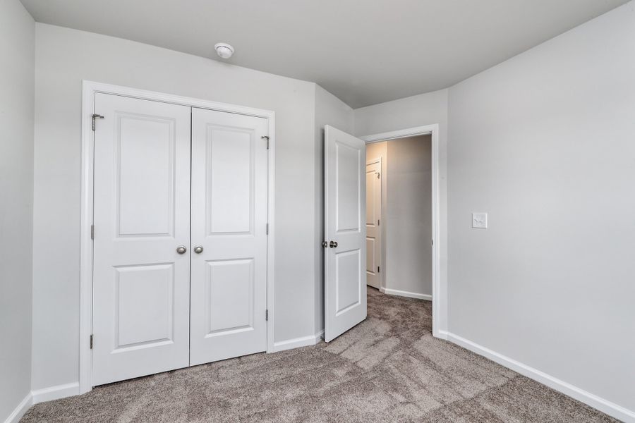 Spacious, unfurnished interior of a new home in Hainer Place, Conway (Image 25).