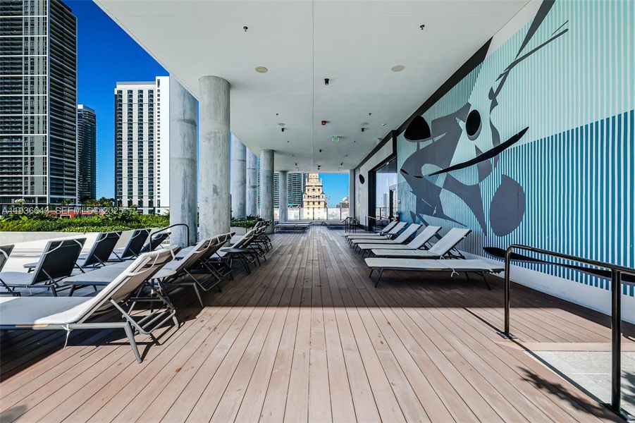 Condo located in Miami, FL showcasing its design and architecture (Image 38).