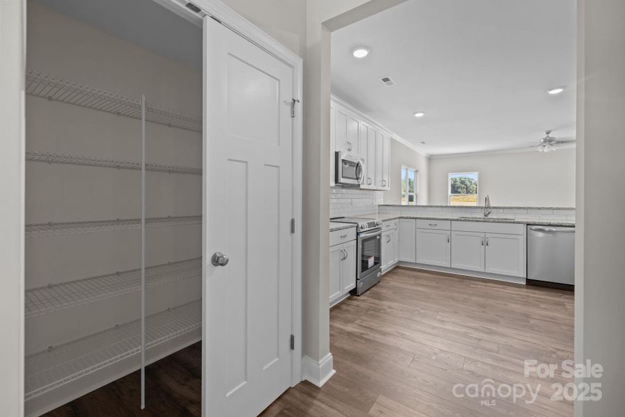 Image 41 of a home in .