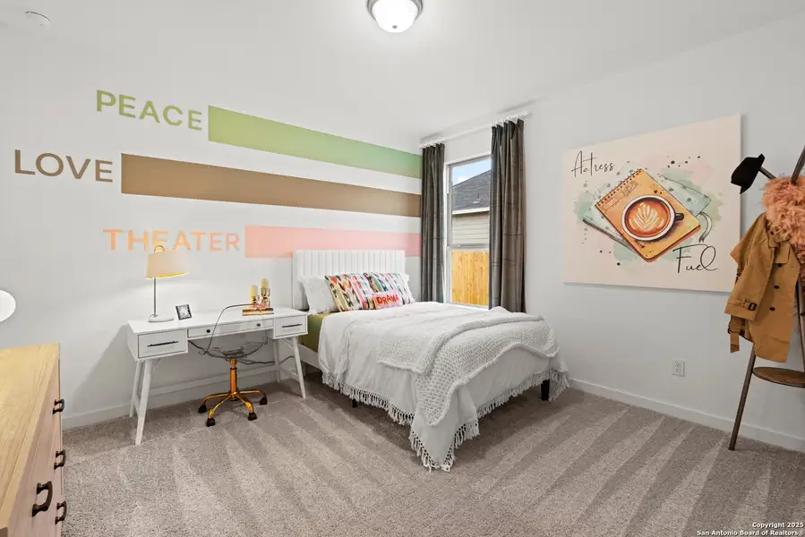 Furnished interior view inside a new home in Saddle Creek Ranch, Cibolo (Image 7). Furnished interior view inside a new home in Saddle Creek Ranch, Cibolo (Image 7).