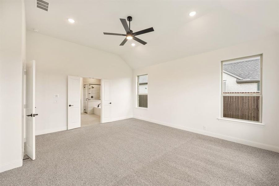 Spacious, unfurnished interior of a new home in Hampton Park, Glenn Heights (Image 29). Spacious, unfurnished interior of a new home in Hampton Park, Glenn Heights (Image 29).