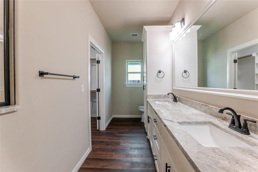 Furnished interior view inside a new home in , Tolar (Image 8). Furnished interior view inside a new home in , Tolar (Image 8).