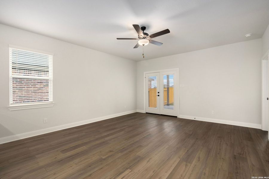 Spacious, unfurnished interior of a new home in Hightop Ridge, Converse (Image 11).