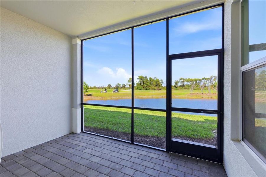 Exterior details and patio area of a home in , Venice (Image 20).