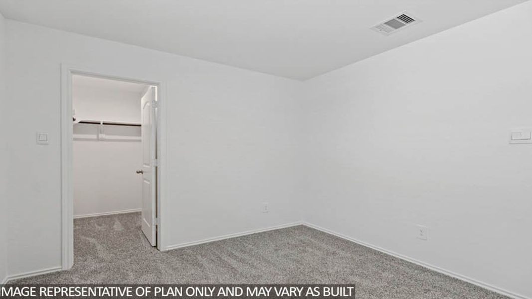 Spacious, unfurnished interior of a new home in Venetian Pines, Conroe (Image 10).