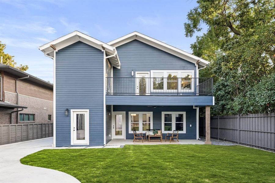 Front exterior of a new home in , Dallas, TX, highlighting curb appeal (Image 23).