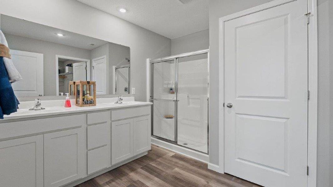 Representative furnished interior of a home built from the Chatham by D.R. Horton in Ruskin Preserve, Ruskin (Image 6).