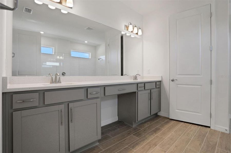 Furnished interior view inside a new home in Angeline, Land O' Lakes (Image 9).