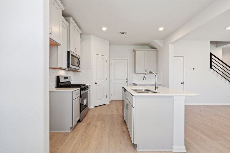 Furnished interior view inside a new home in Porter Country, Buda (Image 9).