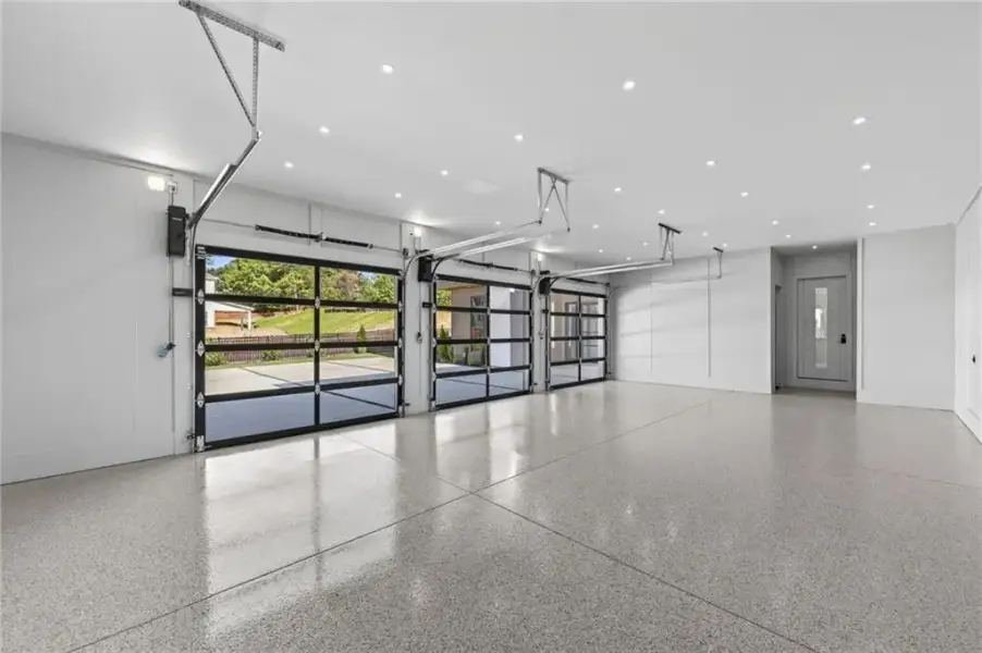 Spacious, unfurnished interior of a new home in , Smyrna (Image 62).